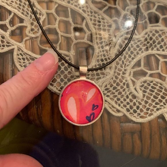 Trusted Companions pendant 💙🧡💕 NEW - Picture 2 of 4